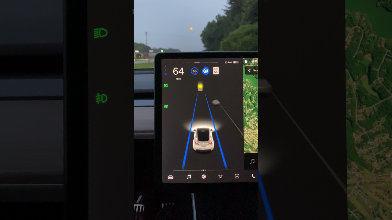 Autopilot Mistakes Moon For Orange Traffic Light