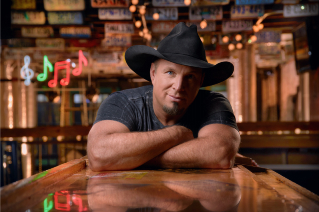 Prime To Stream Garth Brooks' Black Friday Concert As He